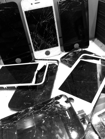 Broken IPhone Screens